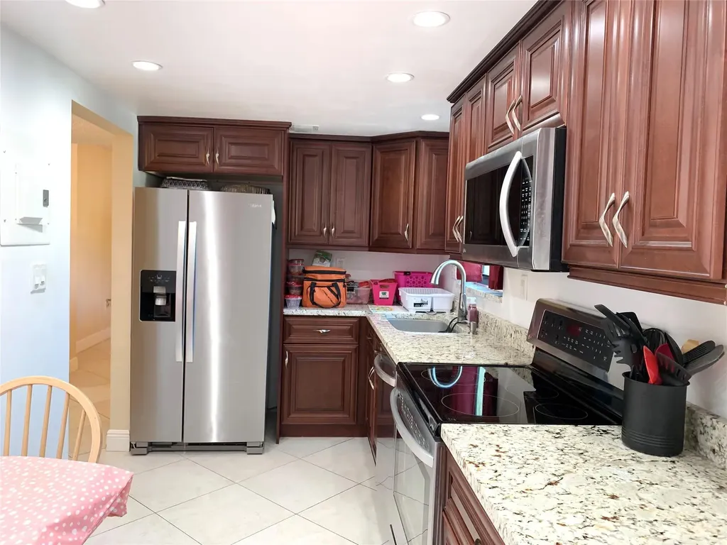 367 S Federal Highway Deerfield Beach FL 33441