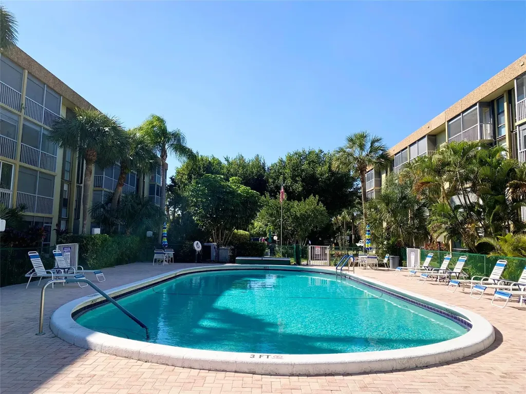 367 S Federal Highway Deerfield Beach FL 33441
