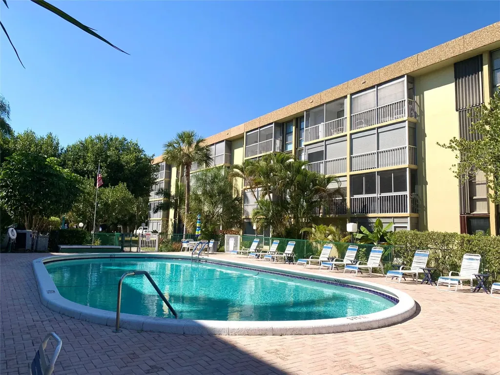 367 S Federal Highway Deerfield Beach FL 33441