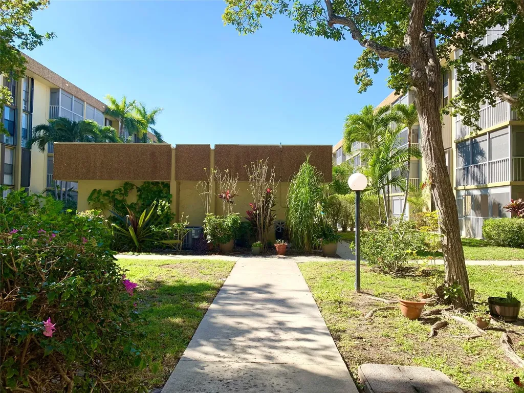 367 S Federal Highway Deerfield Beach FL 33441