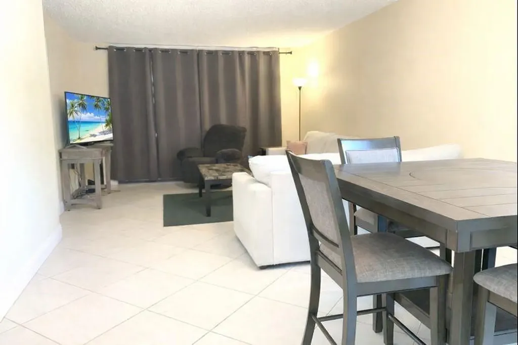 367 S Federal Highway Deerfield Beach FL 33441