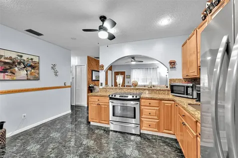 1933 SW 67th Avenue North Lauderdale FL 33068