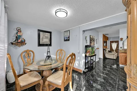 1933 SW 67th Avenue North Lauderdale FL 33068