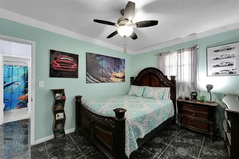 1933 SW 67th Avenue North Lauderdale FL 33068