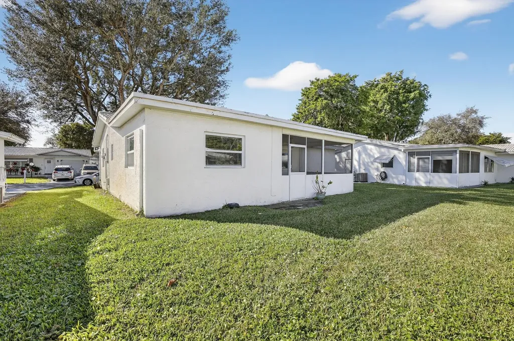 8845 NW 14th Street Plantation FL 33322