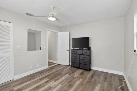 8845 NW 14th Street Plantation FL 33322