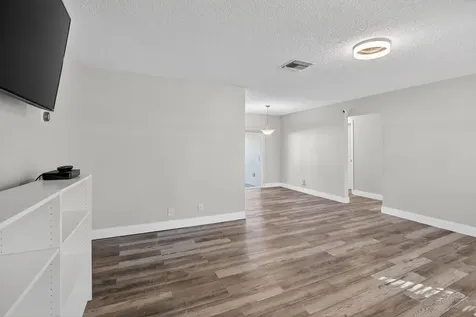 8845 NW 14th Street Plantation FL 33322