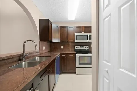8354 NW 37th Street Sunrise FL 33351