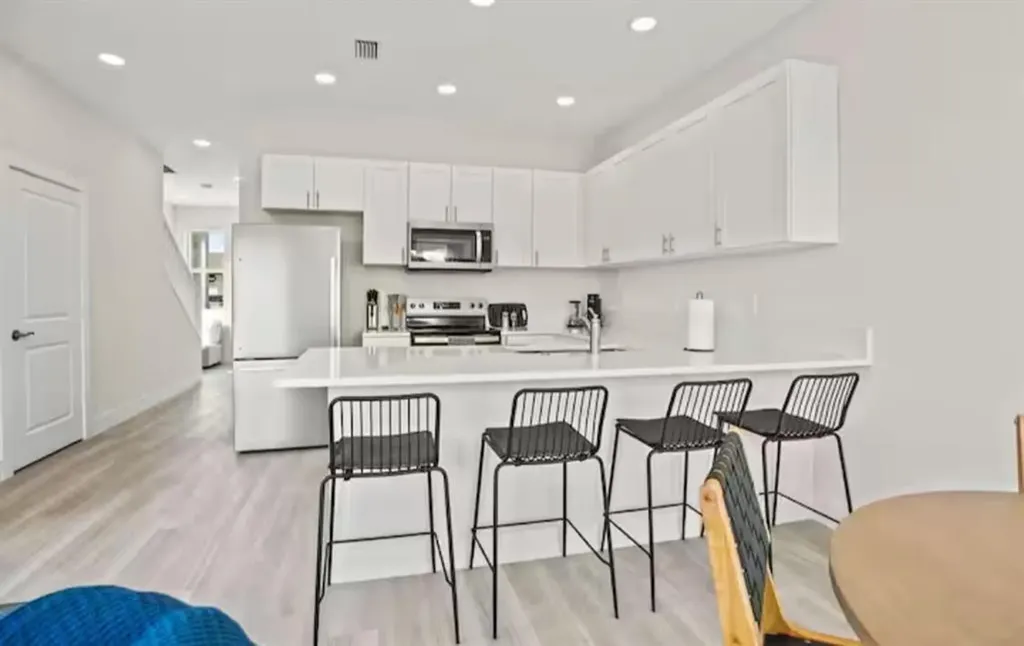 1547 W 26th Court Riviera Beach FL 33404