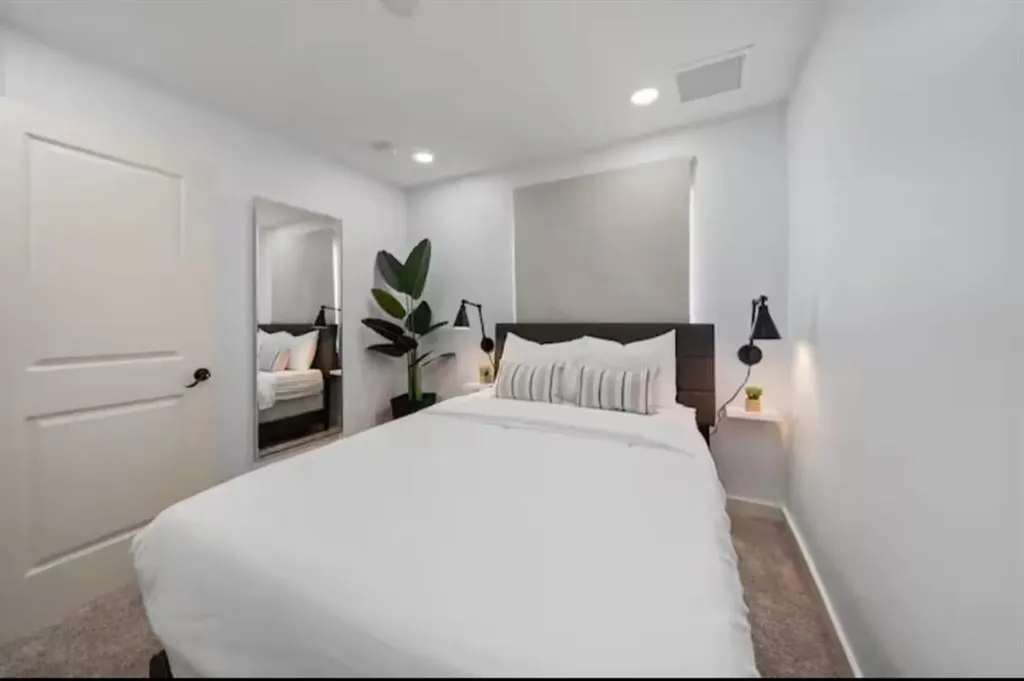 1559 W 26th Court Riviera Beach FL 33404