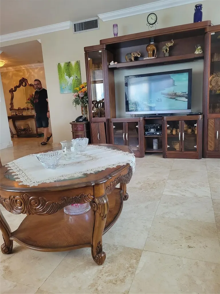 3233 NE 34th Street Fort Lauderdale FL 33308