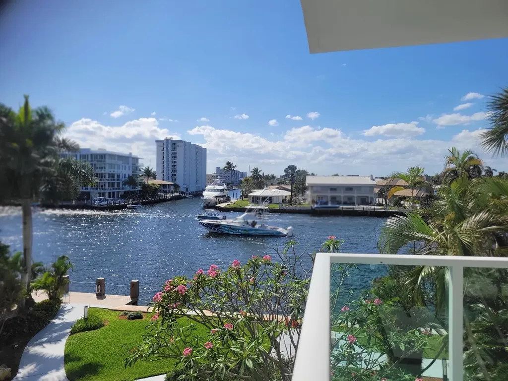 3233 NE 34th Street Fort Lauderdale FL 33308