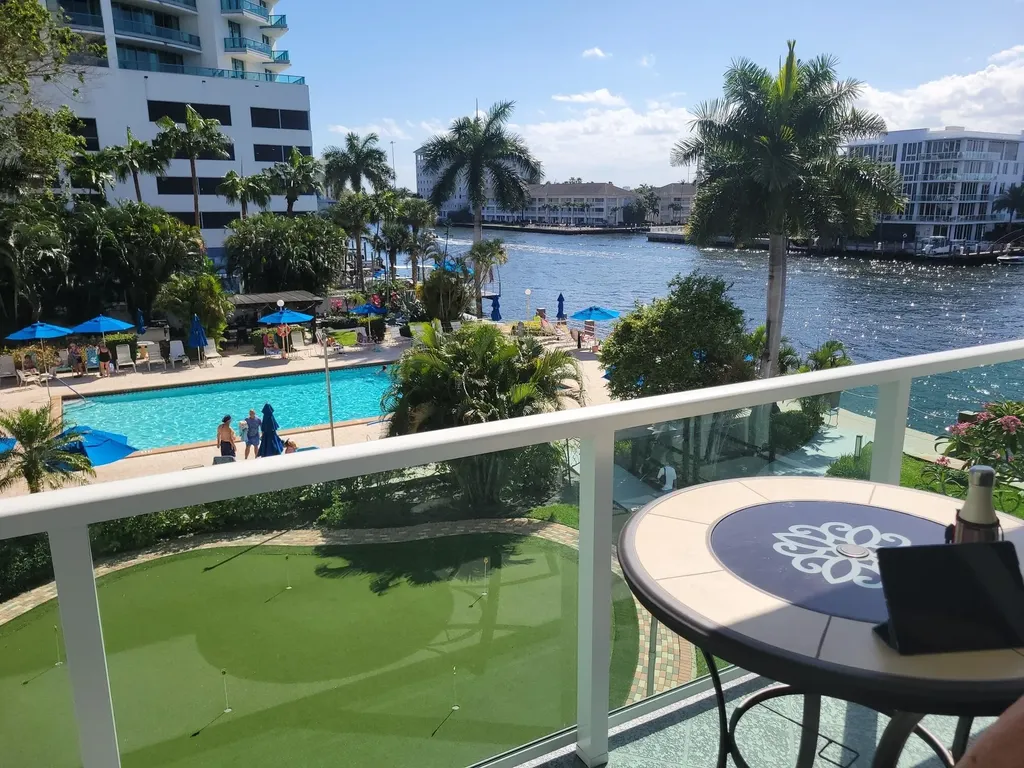 3233 NE 34th Street Fort Lauderdale FL 33308