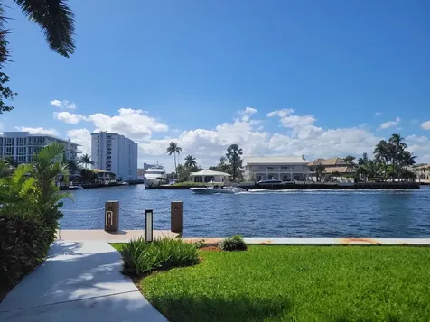 3233 NE 34th Street Fort Lauderdale FL 33308