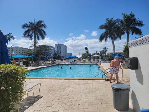 3233 NE 34th Street Fort Lauderdale FL 33308