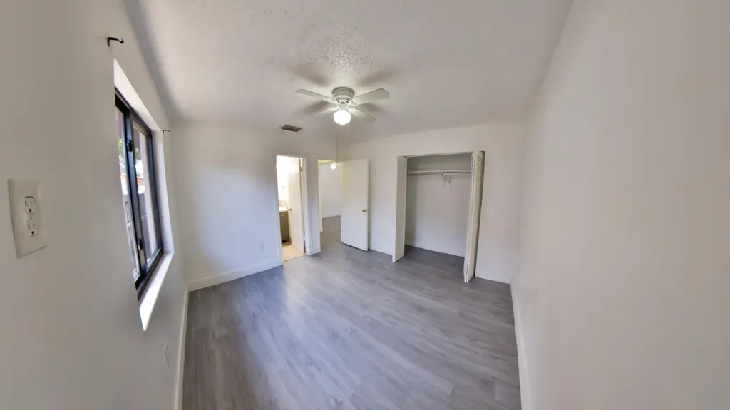 2620 SW 32nd Avenue Miami FL 33133