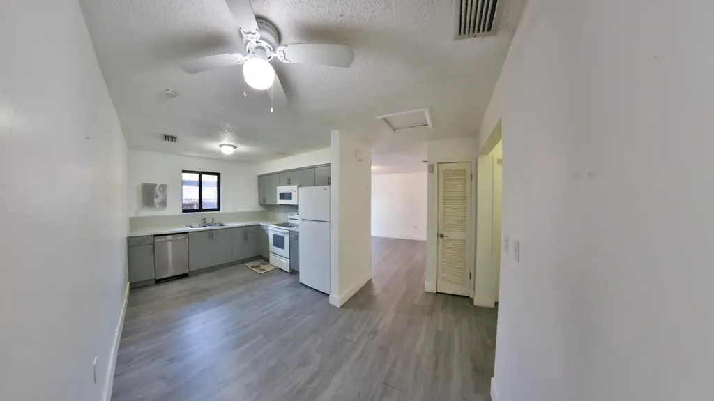 2620 SW 32nd Avenue Miami FL 33133