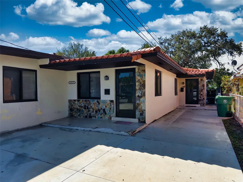 2620 SW 32nd Avenue Miami FL 33133