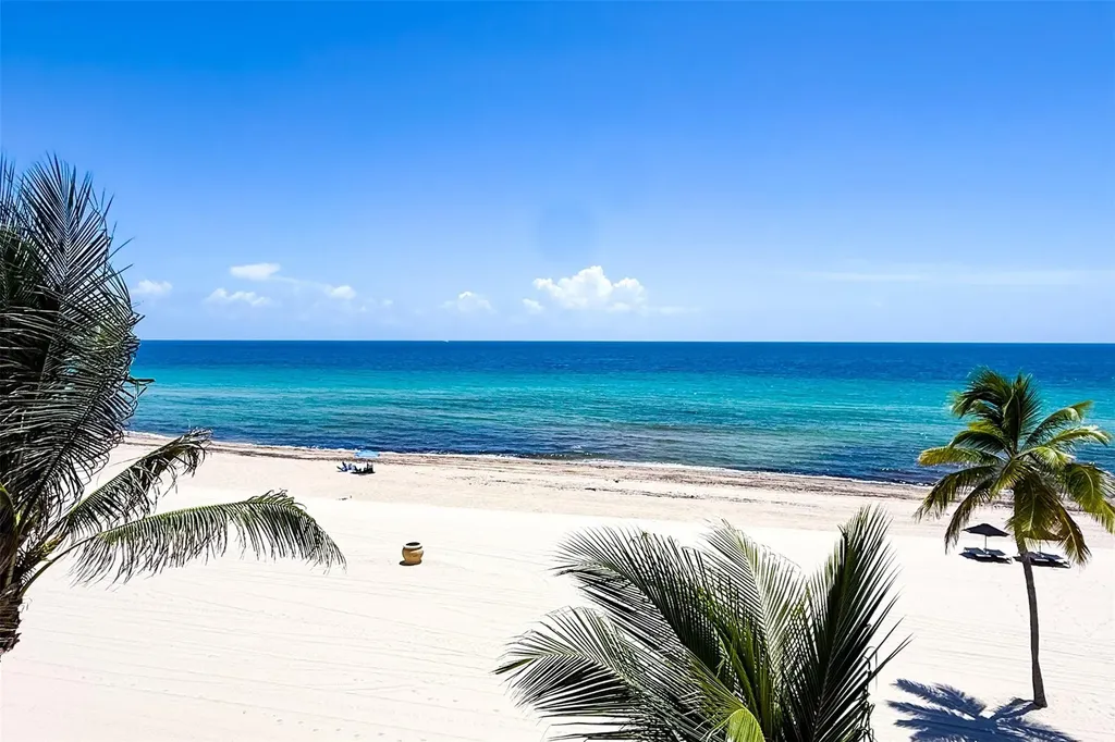 2205 S Surf Road Hollywood FL 33019