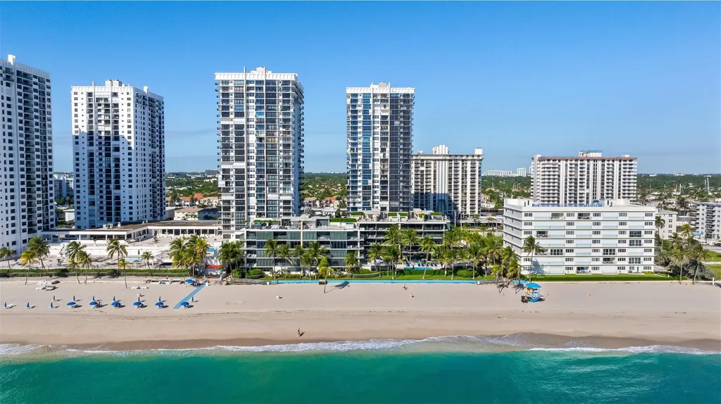 2205 S Surf Road Hollywood FL 33019