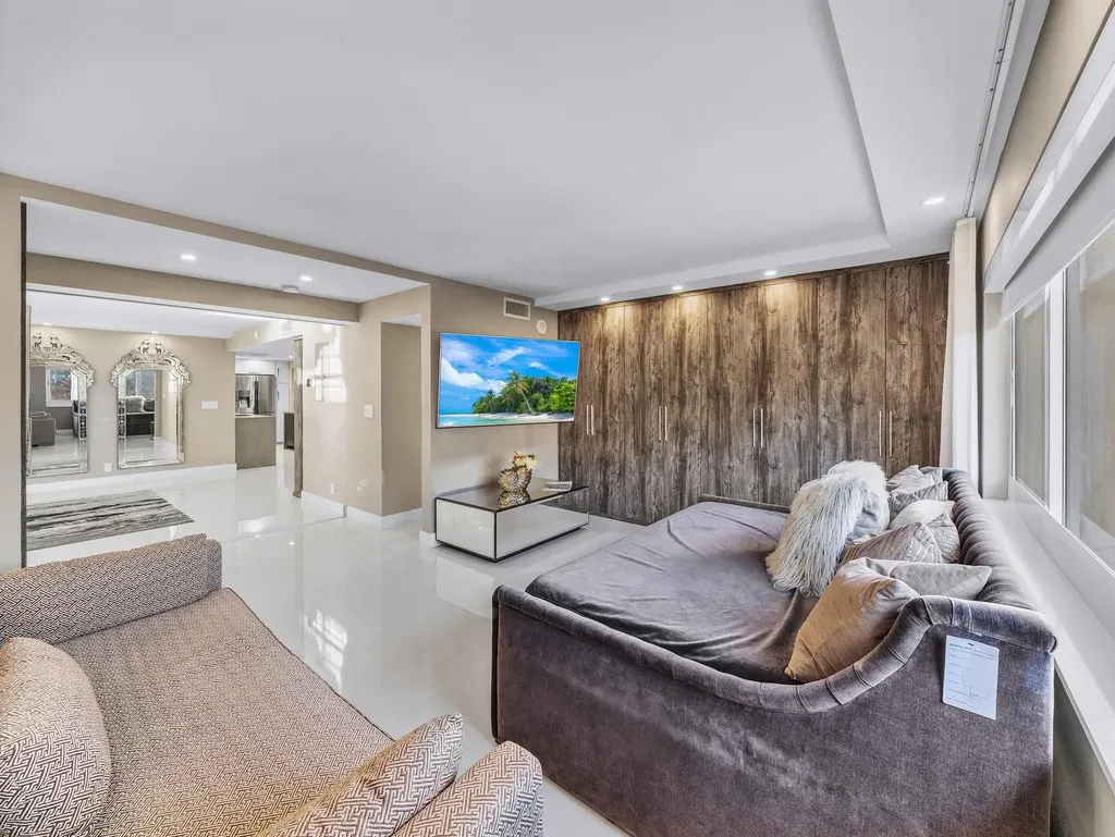 1151 N Fort Lauderdale Beach Boulevard Fort Lauderdale FL 33304