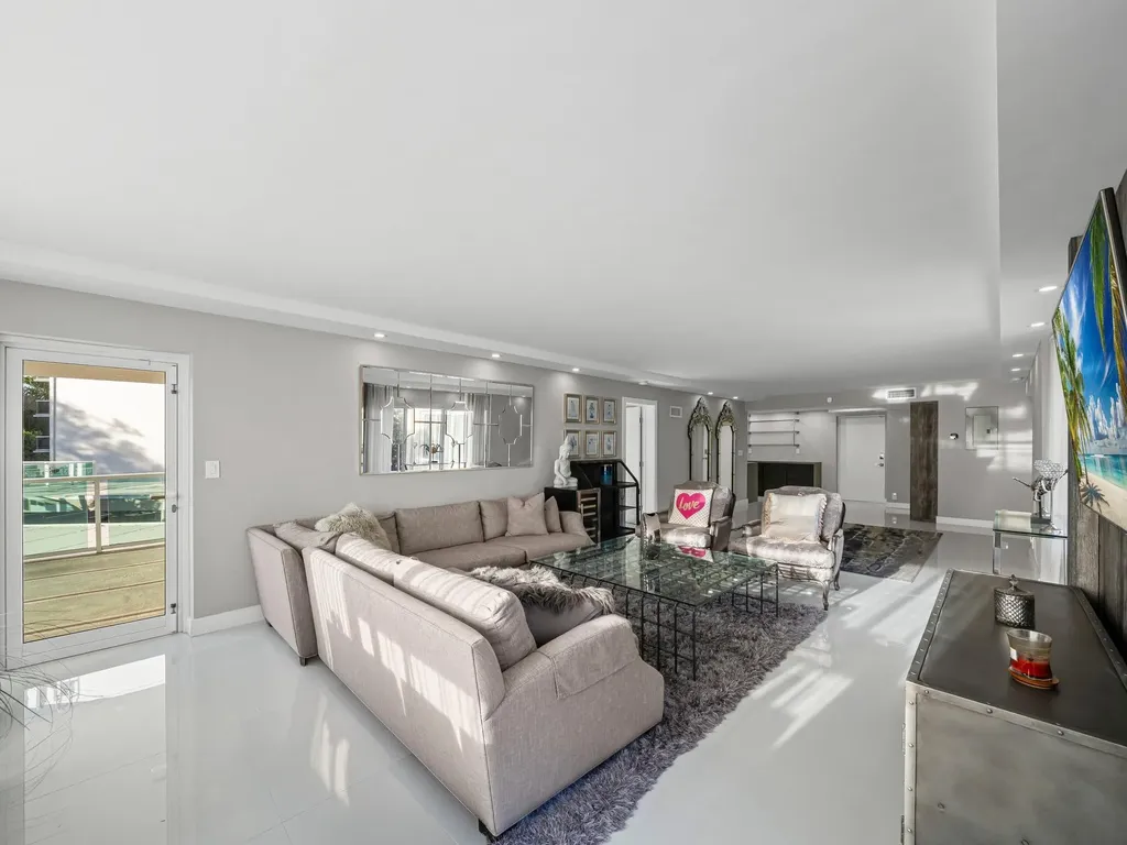 1151 N Fort Lauderdale Beach Boulevard Fort Lauderdale FL 33304