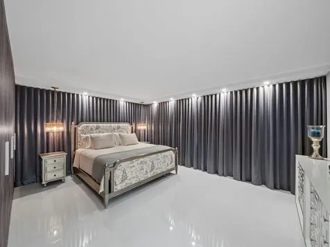 1151 N Fort Lauderdale Beach Boulevard Fort Lauderdale FL 33304