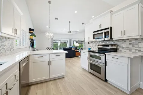 732 Crescent Way Weston FL 33326