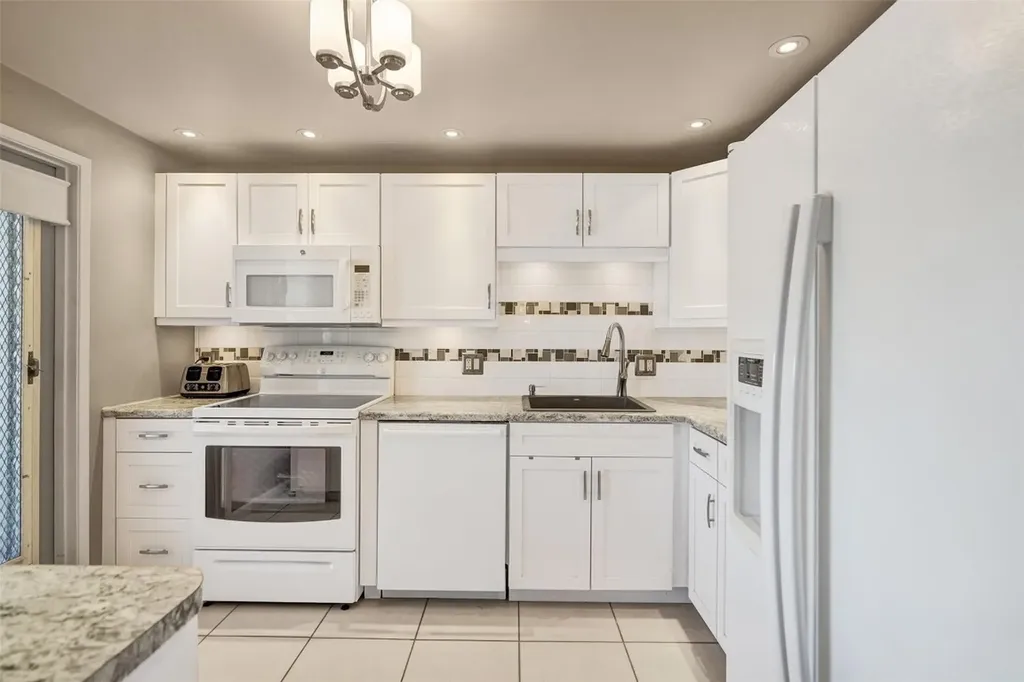 2681 S Course Drive Pompano Beach FL 33069