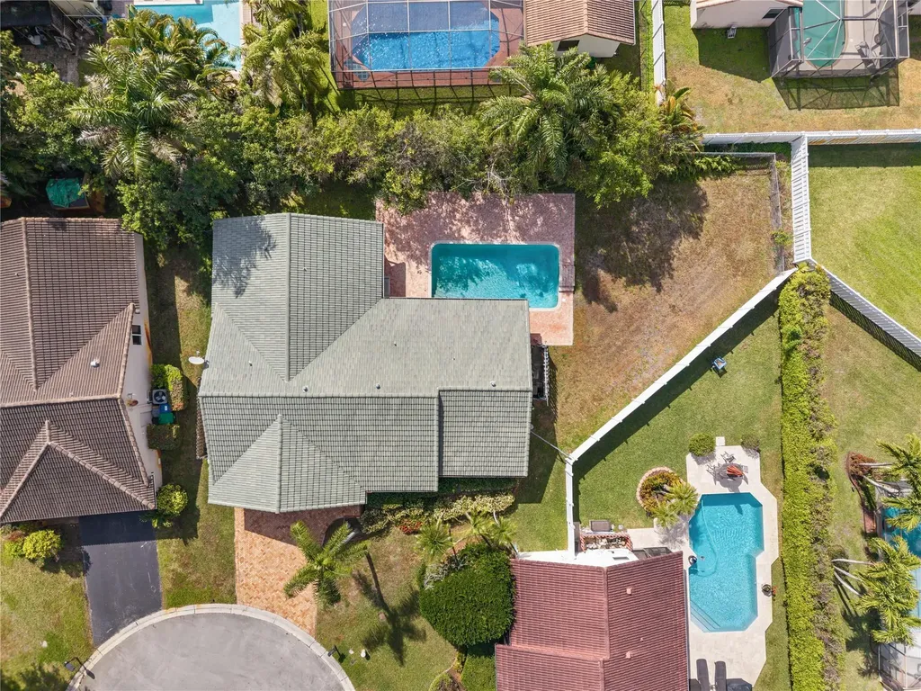 5302 NW 64th Way Coral Springs FL 33067