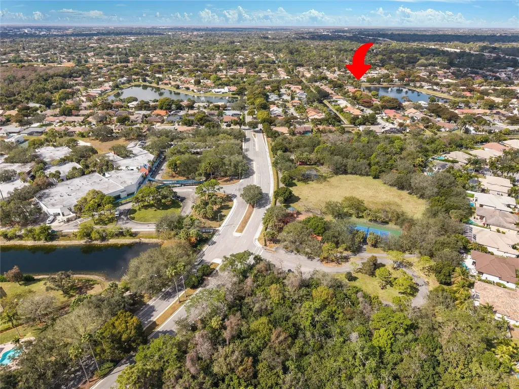5302 NW 64th Way Coral Springs FL 33067