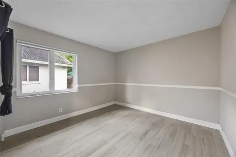 5302 NW 64th Way Coral Springs FL 33067