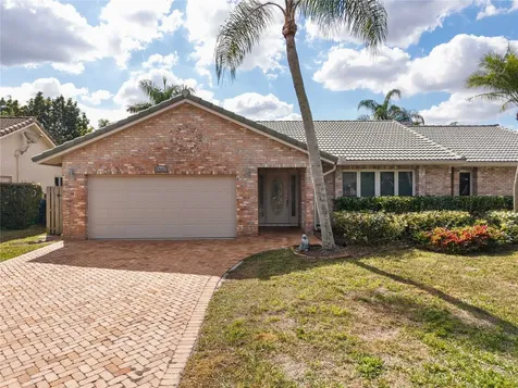 5302 NW 64th Way Coral Springs FL 33067