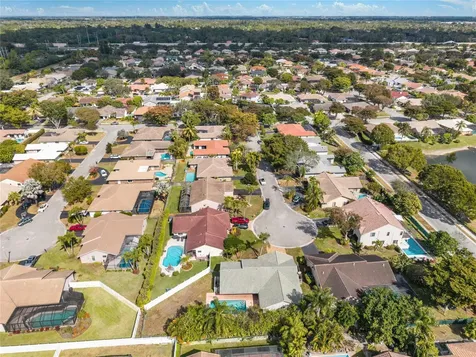 5302 NW 64th Way Coral Springs FL 33067