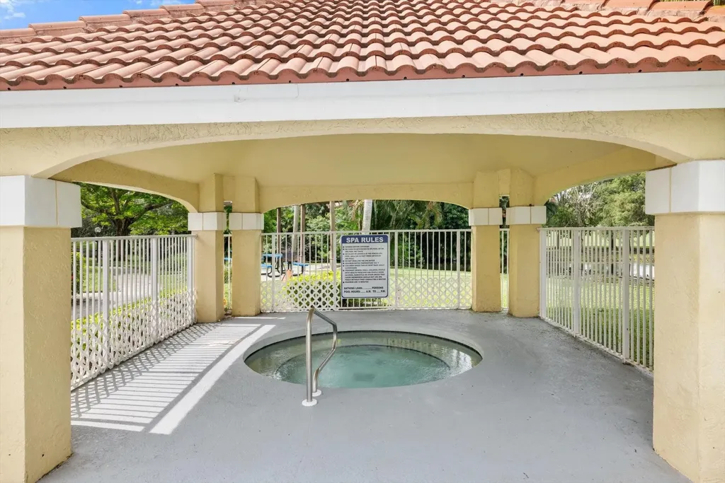 12950 Vista Isle Drive Plantation FL 33325