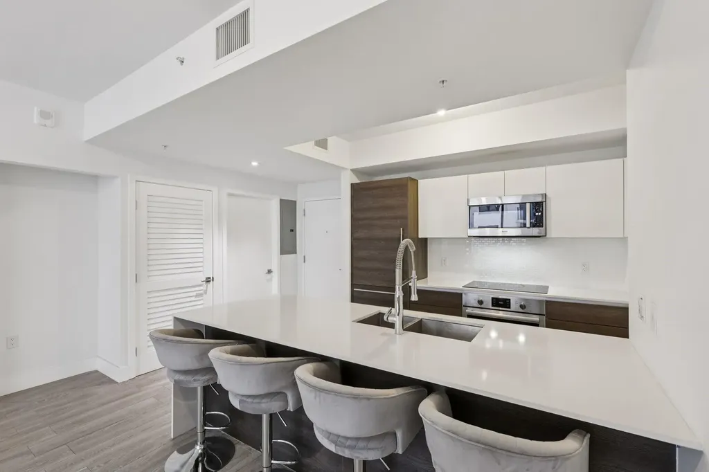 301 Altara Avenue Coral Gables FL 33146