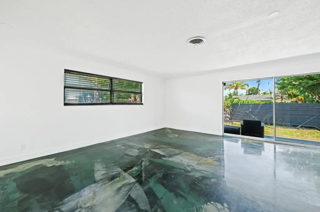 739 NE 13th Court Fort Lauderdale FL 33304
