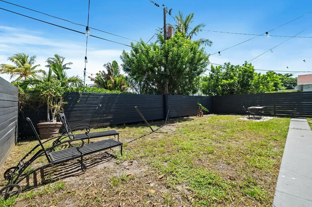 739 NE 13th Court Fort Lauderdale FL 33304