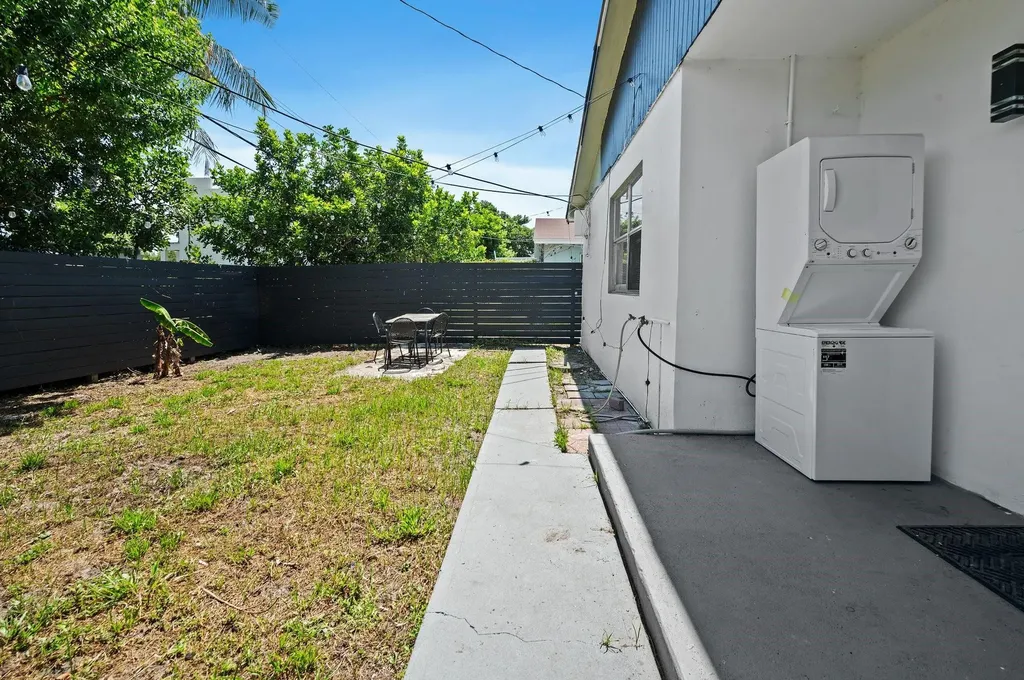 739 NE 13th Court Fort Lauderdale FL 33304