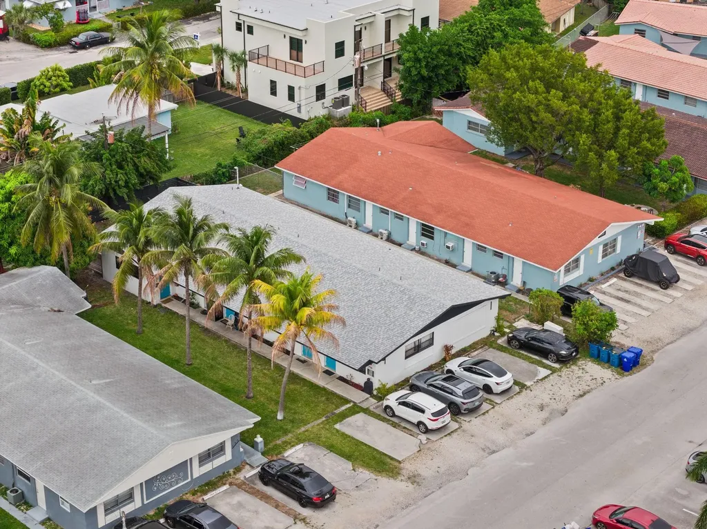 739 NE 13th Court Fort Lauderdale FL 33304