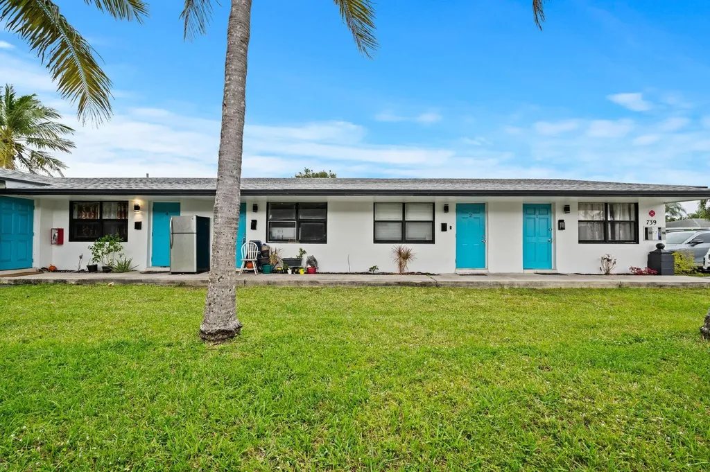 739 NE 13th Court Fort Lauderdale FL 33304