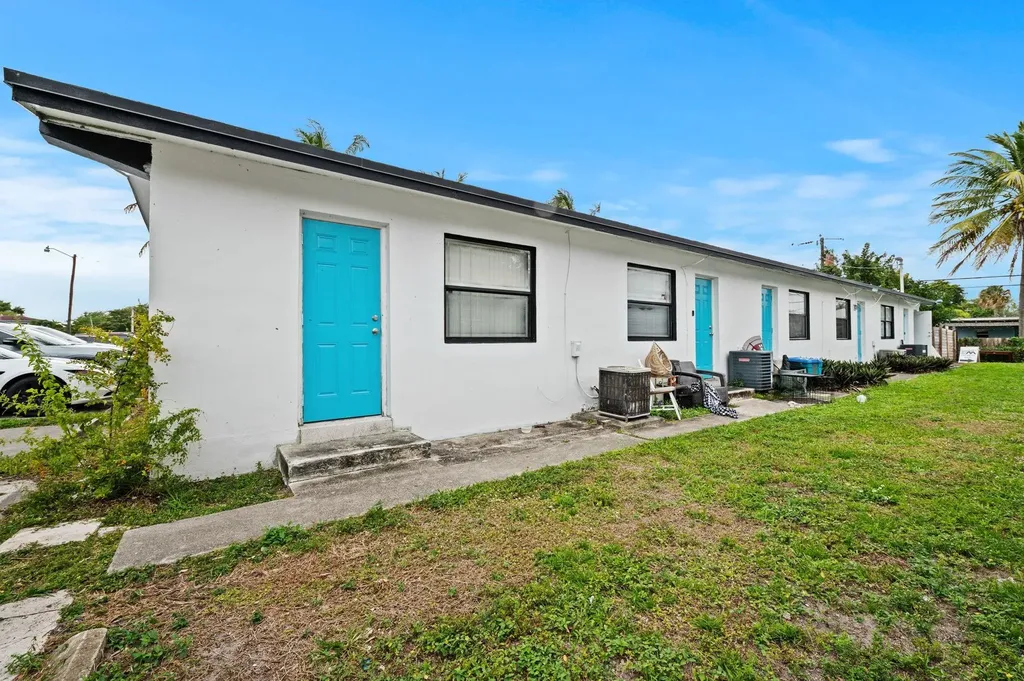 739 NE 13th Court Fort Lauderdale FL 33304