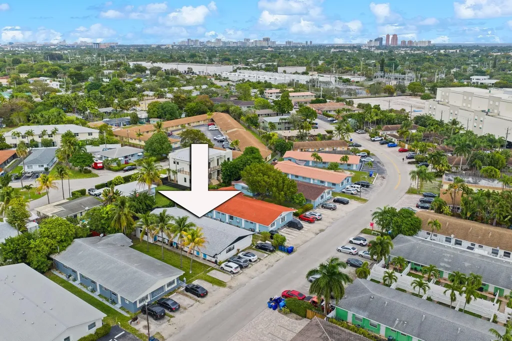 739 NE 13th Court Fort Lauderdale FL 33304