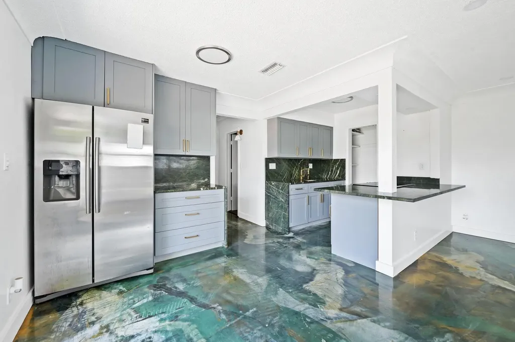 739 NE 13th Court Fort Lauderdale FL 33304