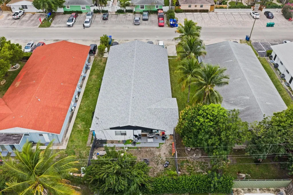739 NE 13th Court Fort Lauderdale FL 33304