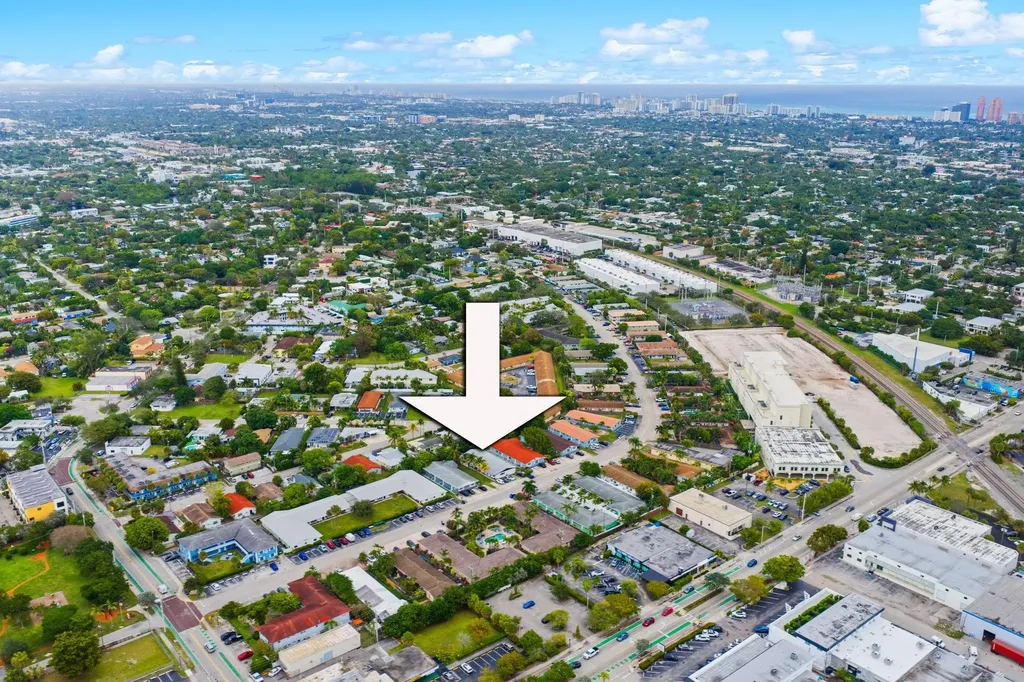 739 NE 13th Court Fort Lauderdale FL 33304