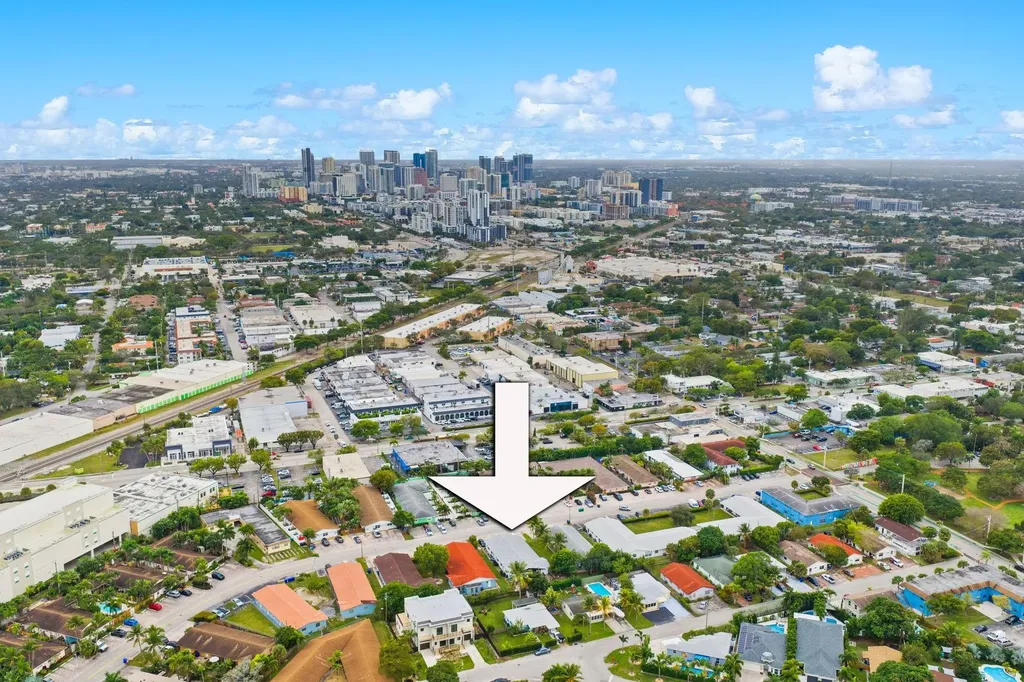 739 NE 13th Court Fort Lauderdale FL 33304