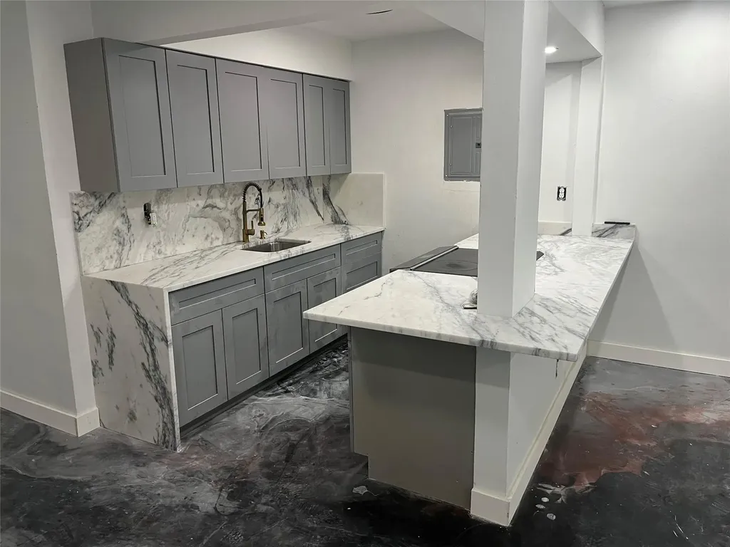 739 NE 13th Court Fort Lauderdale FL 33304