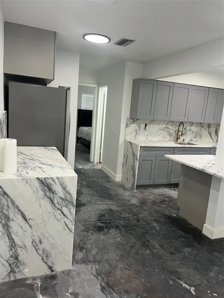 739 NE 13th Court Fort Lauderdale FL 33304