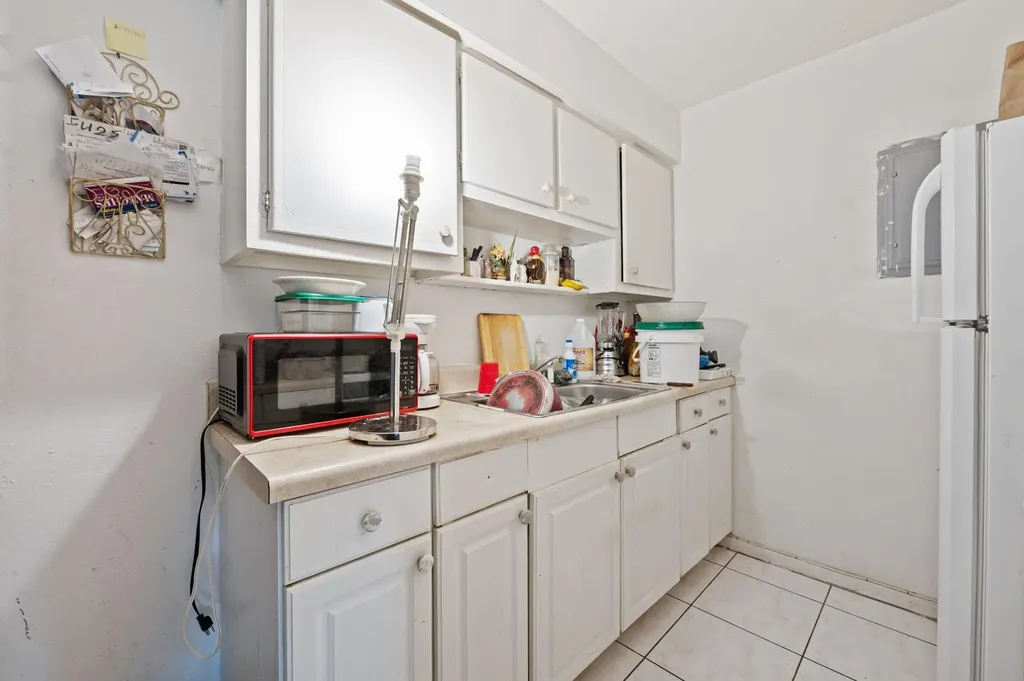 739 NE 13th Court Fort Lauderdale FL 33304